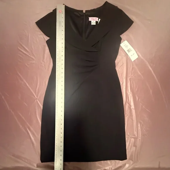 NWT Eliza J Black Midi V-Neck Capsleeve Dress Size 12P - Picture 6 of 7